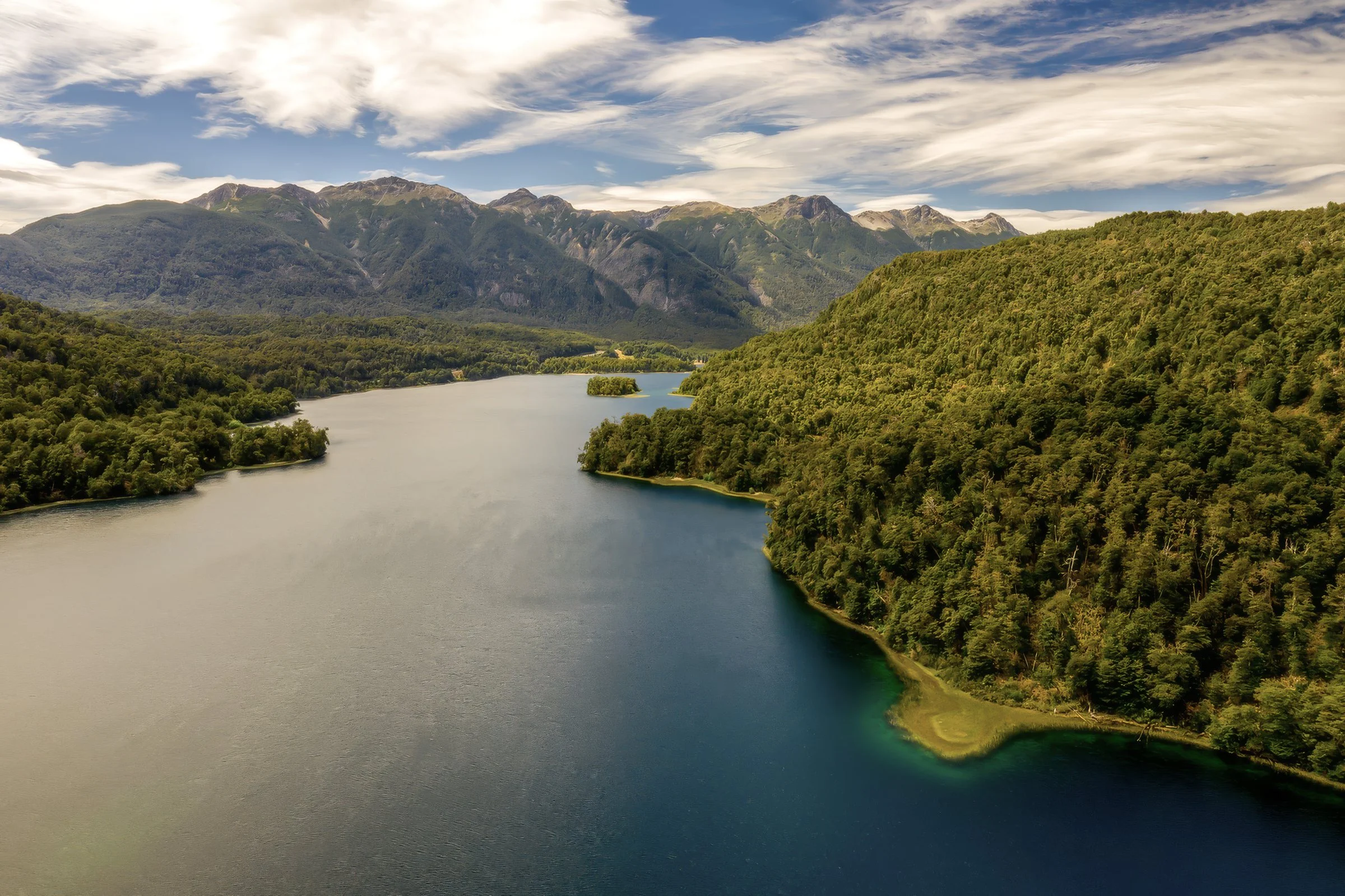 Corte de los sistemas del refugio: energía, agua, residuos, aire
